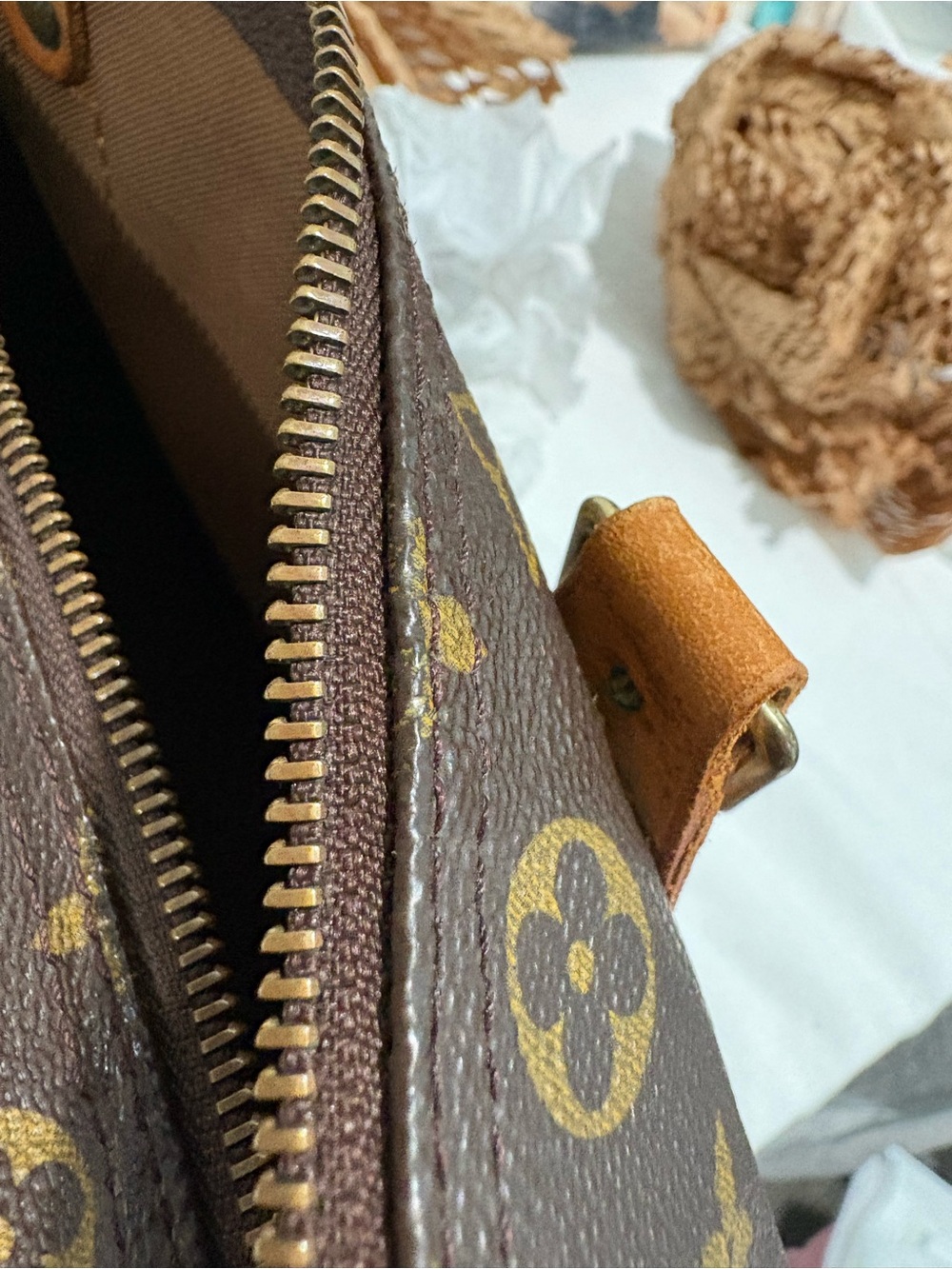 Authentic Louis Vuitton Speedy 30 w/ certificate - Picture 10 of 13